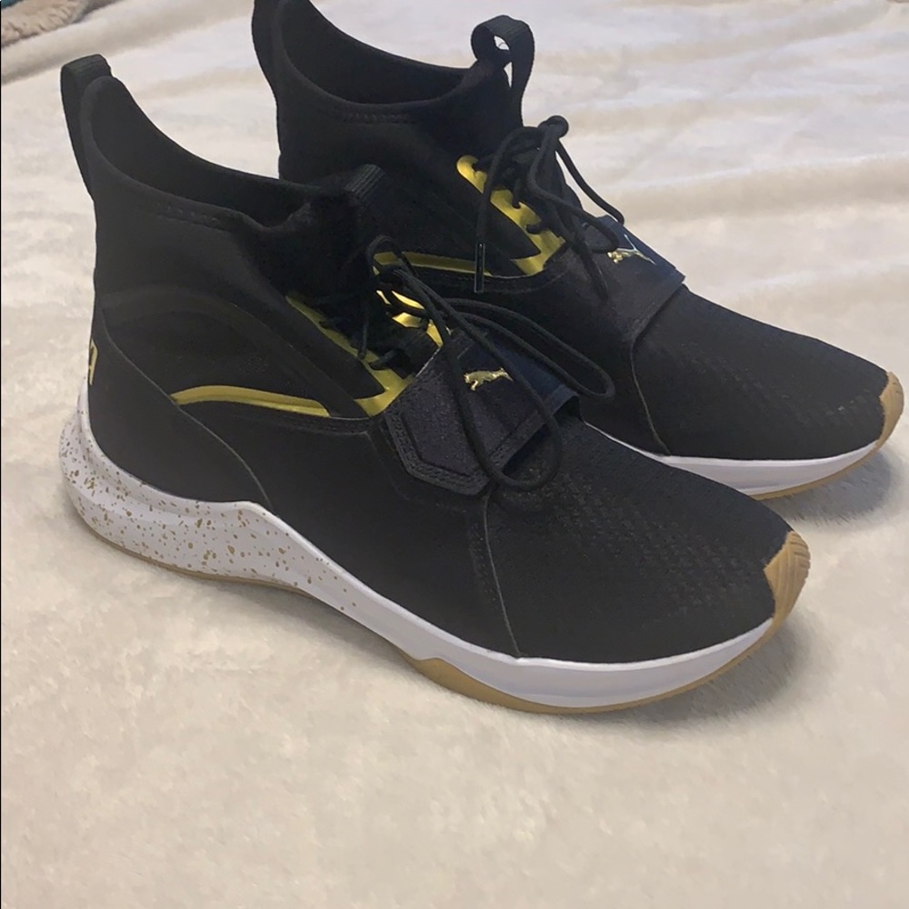 Puma High Top Sneaker